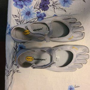 vibram fivefingers v-soul silver womens 39